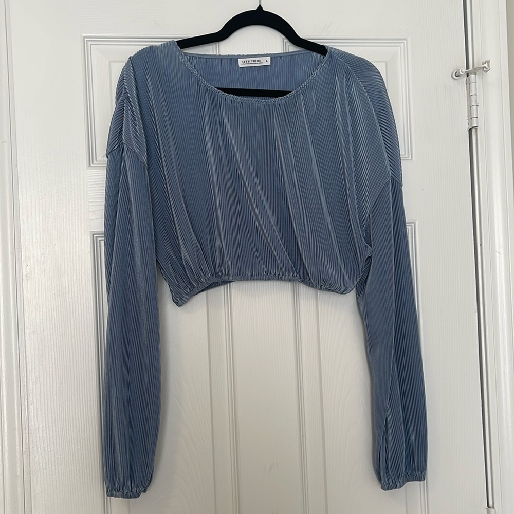 12th tribe blue pleated crop long sleeve